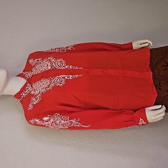 Vtg BOB MACKIE red embroidered floral peekaboo cutout silk Valentine's Blouse - Picture 2 of 9